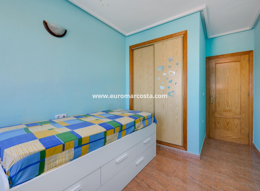 Venta - Apartamento / piso - Torrevieja - TORREVIEJA