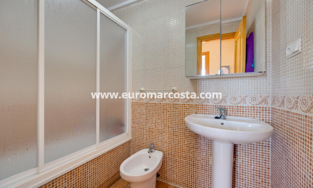 Venta - Apartamento / piso - Torrevieja - TORREVIEJA