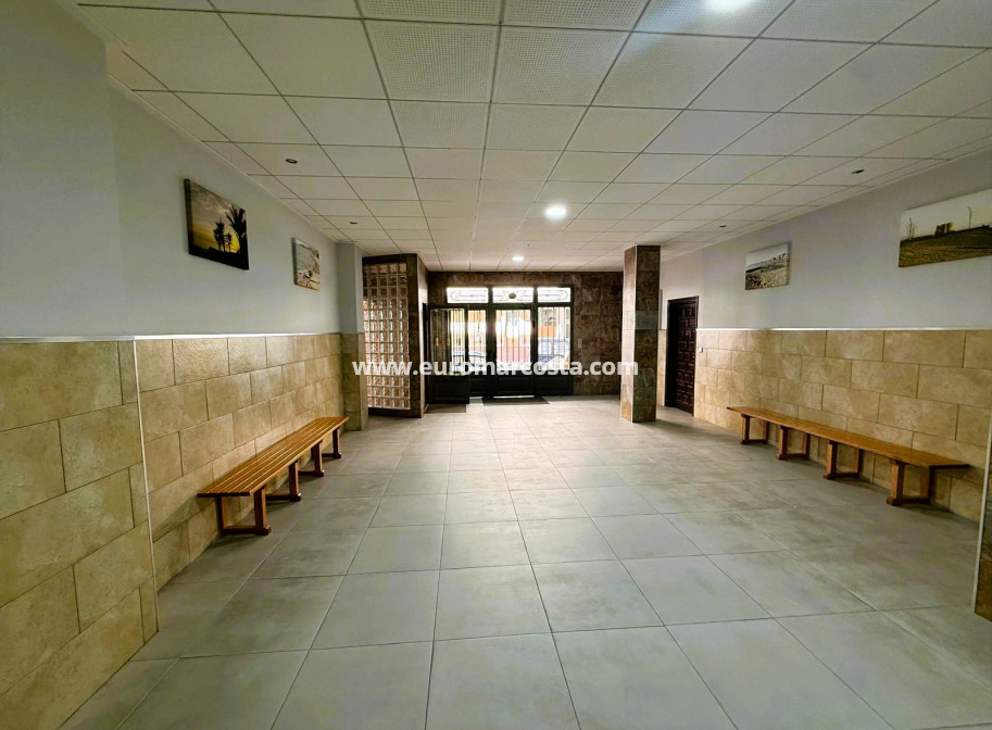 Sale - Apartment / flat - La Mata