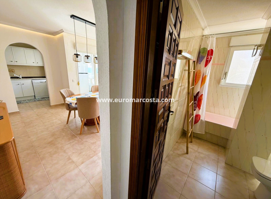 Sale - Apartment / flat - La Mata