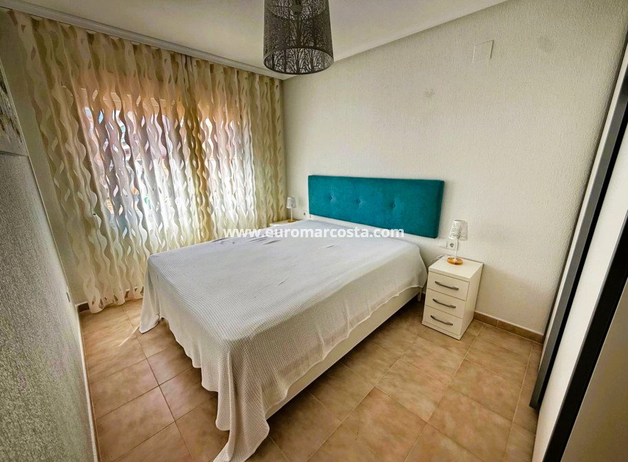 Sale - Apartment / flat - La Mata