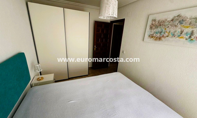 Sale - Apartment / flat - La Mata