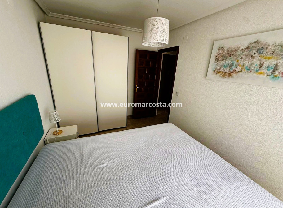 Sale - Apartment / flat - La Mata