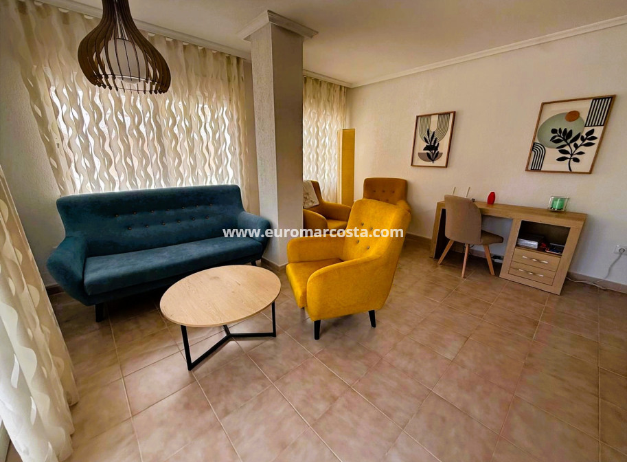 Sale - Apartment / flat - La Mata