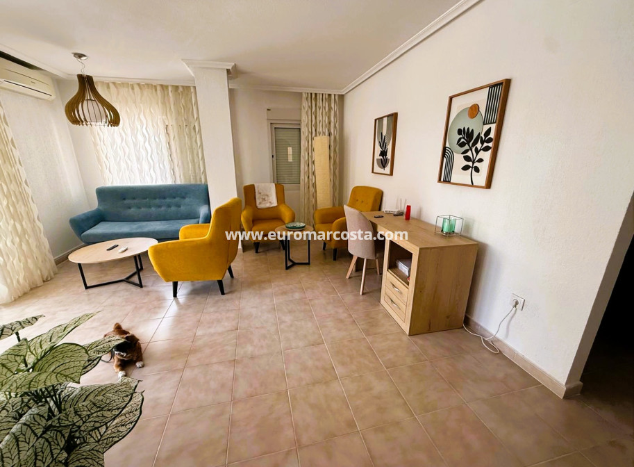 Sale - Apartment / flat - La Mata