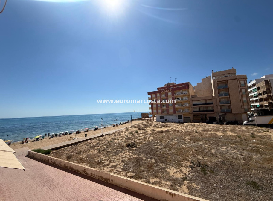 Sale - Apartment / flat - La Mata