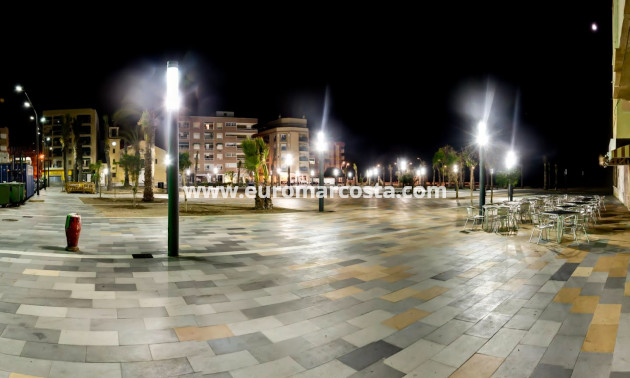 Sale - Apartment / flat - La Mata