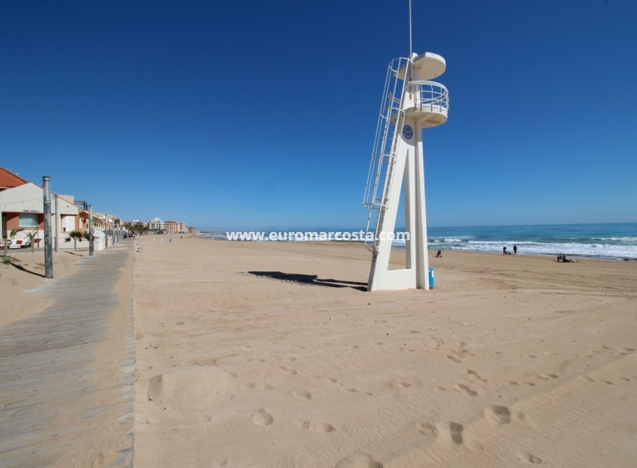 Sale - Apartment / flat - La Mata