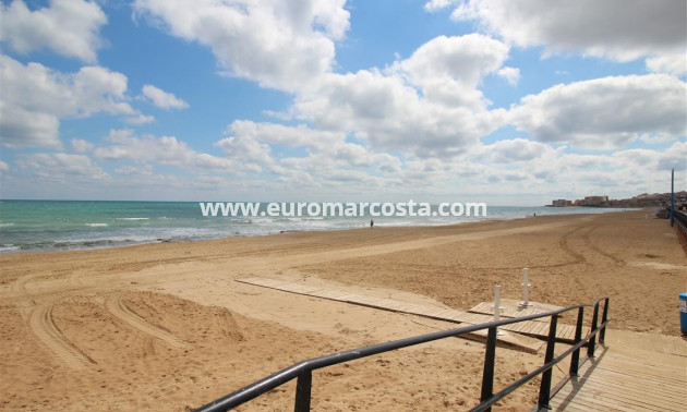 Sale - Apartment / flat - La Mata