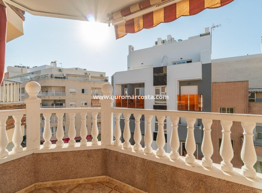 Objekte zum Wiederverkauf - Wohnung - Torrevieja - TORREVIEJA