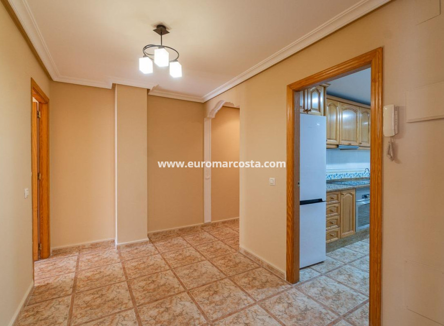 Objekte zum Wiederverkauf - Wohnung - Torrevieja - TORREVIEJA