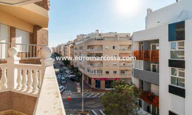 Objekte zum Wiederverkauf - Wohnung - Torrevieja - TORREVIEJA