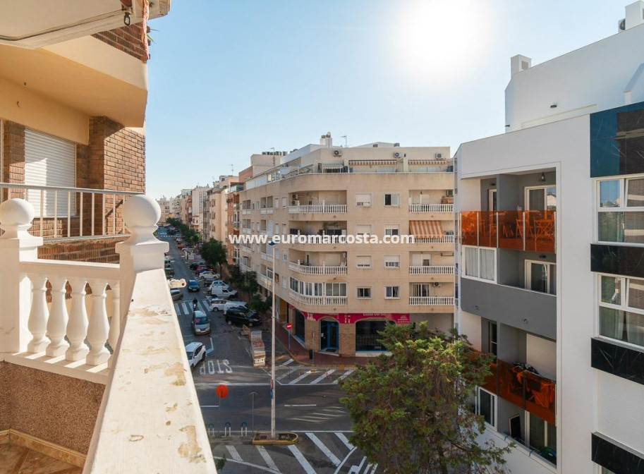Objekte zum Wiederverkauf - Wohnung - Torrevieja - TORREVIEJA