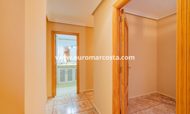 Objekte zum Wiederverkauf - Wohnung - Torrevieja - TORREVIEJA