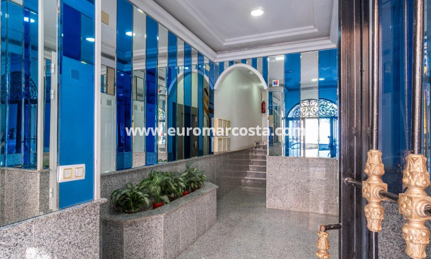 Objekte zum Wiederverkauf - Wohnung - Torrevieja - TORREVIEJA