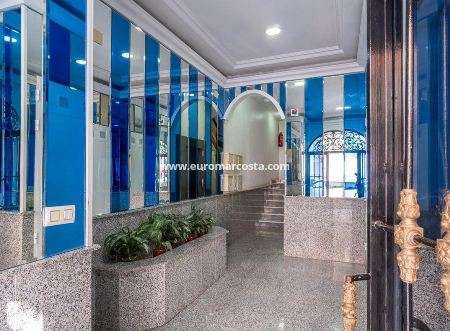 Objekte zum Wiederverkauf - Wohnung - Torrevieja - TORREVIEJA