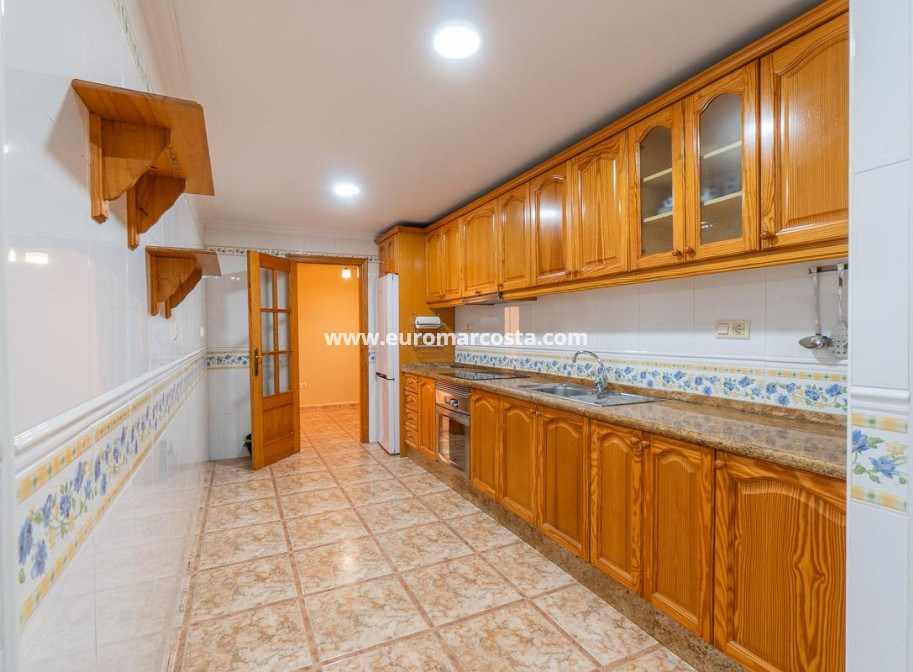 Objekte zum Wiederverkauf - Wohnung - Torrevieja - TORREVIEJA