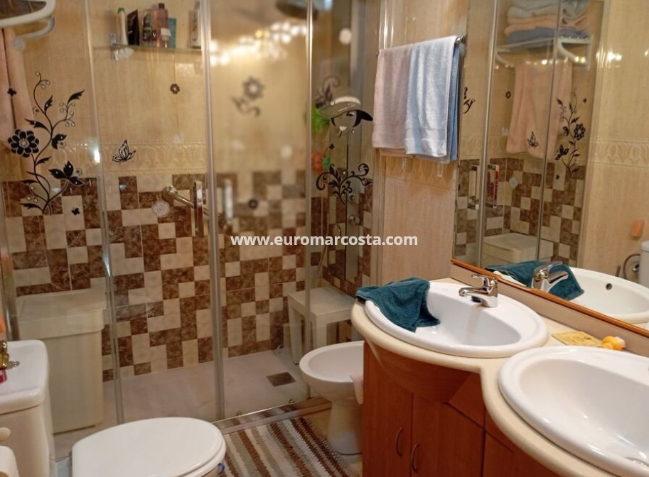 Objekte zum Wiederverkauf - Stadthaus - Daya Vieja