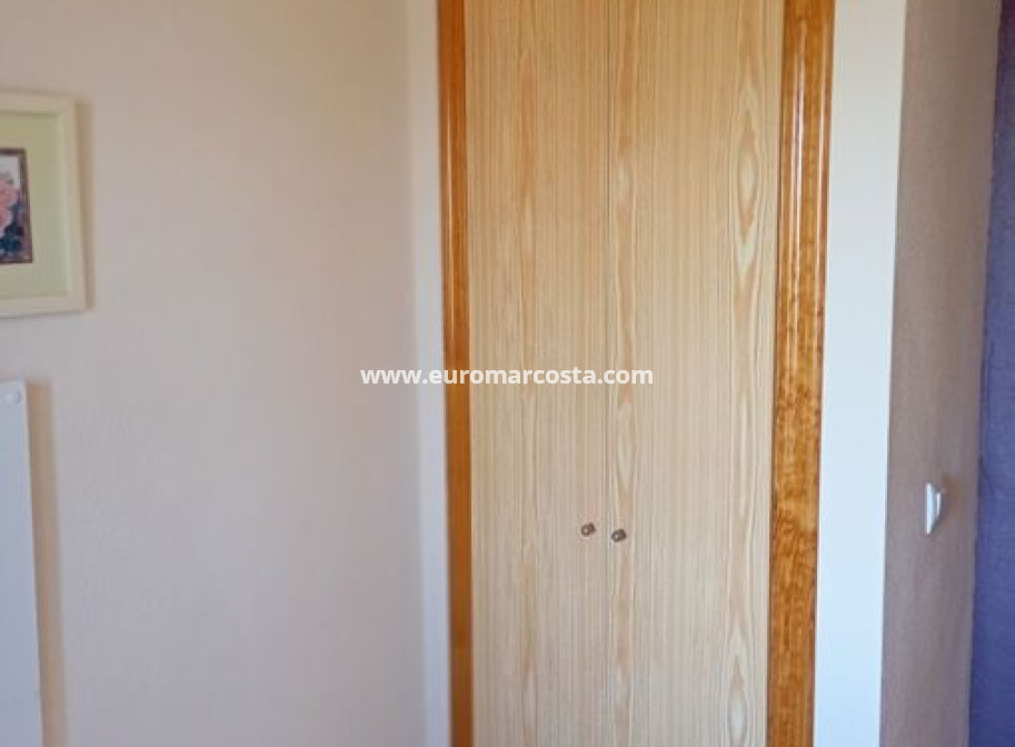 Objekte zum Wiederverkauf - Stadthaus - Daya Vieja