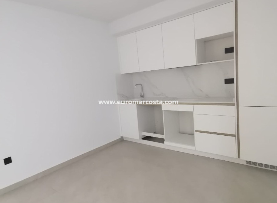 Neubauten - Villa freitstehend - Los Montesinos