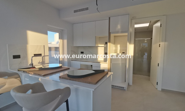 Neubauten - Villa freitstehend - Los Montesinos