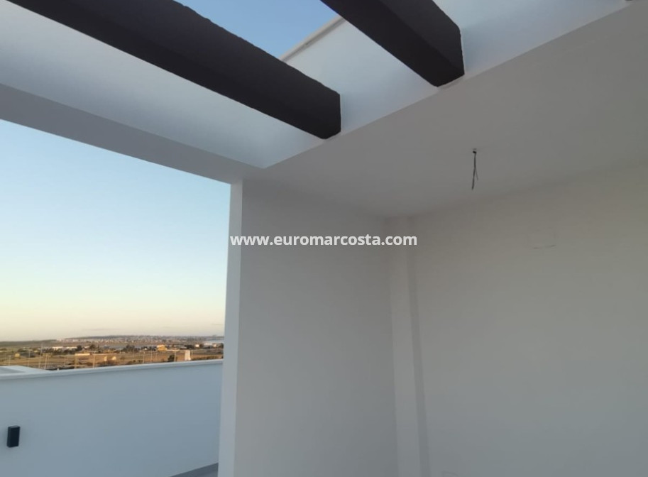 Neubauten - Villa freitstehend - Los Montesinos