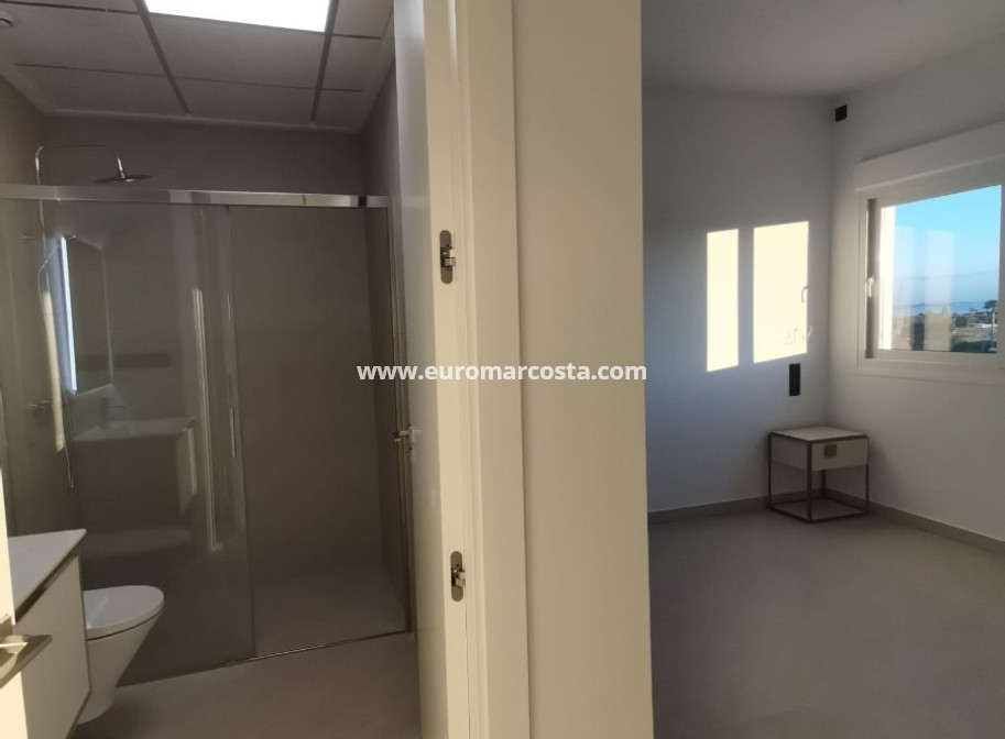 Neubauten - Villa freitstehend - Los Montesinos