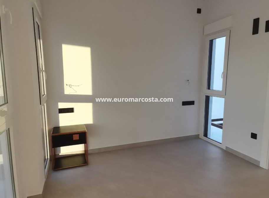 Neubauten - Villa freitstehend - Los Montesinos