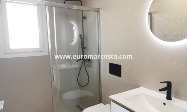 Neubauten - Villa freitstehend - Rojales - Ciudad Quesada