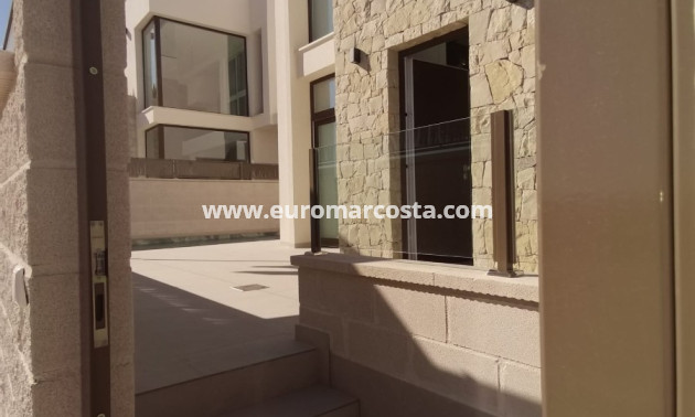 Neubauten - Villa freitstehend - Rojales - Ciudad Quesada