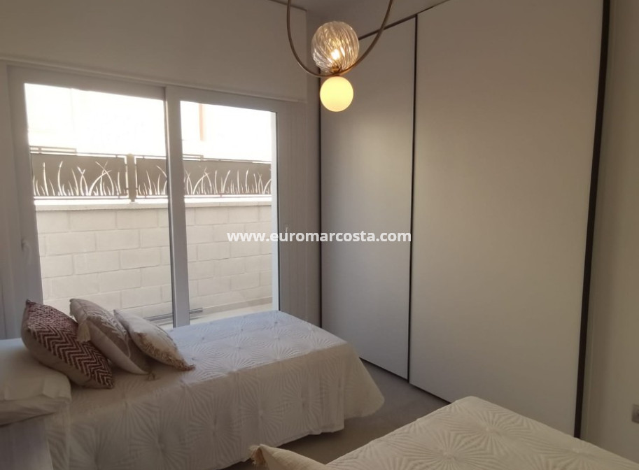 Neubauten - Villa freitstehend - Rojales - Ciudad Quesada