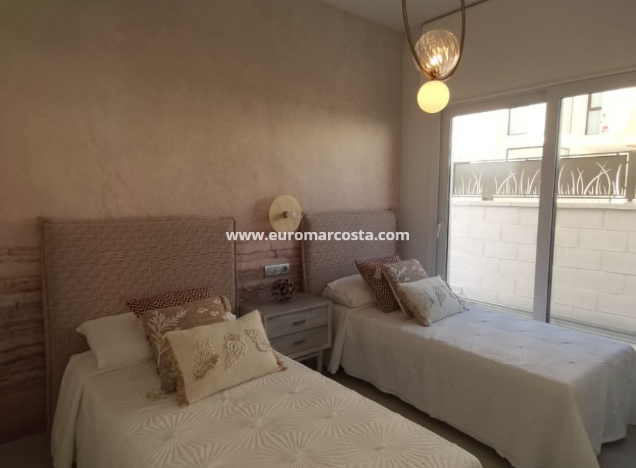 Neubauten - Villa freitstehend - Rojales - Ciudad Quesada