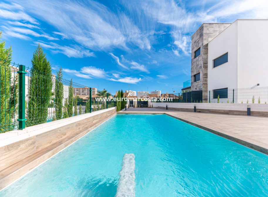Nueva construcción  - Villa - La Manga del Mar Menor - Murcia