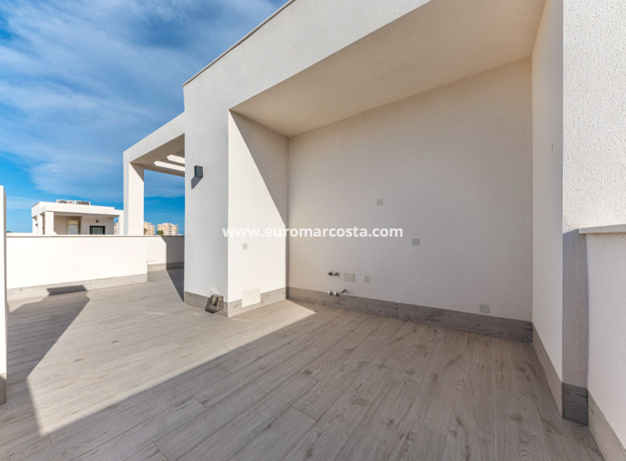 Nueva construcción  - Villa - La Manga del Mar Menor - Murcia