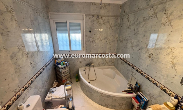 Sale - Villa - Ciudad Quesada