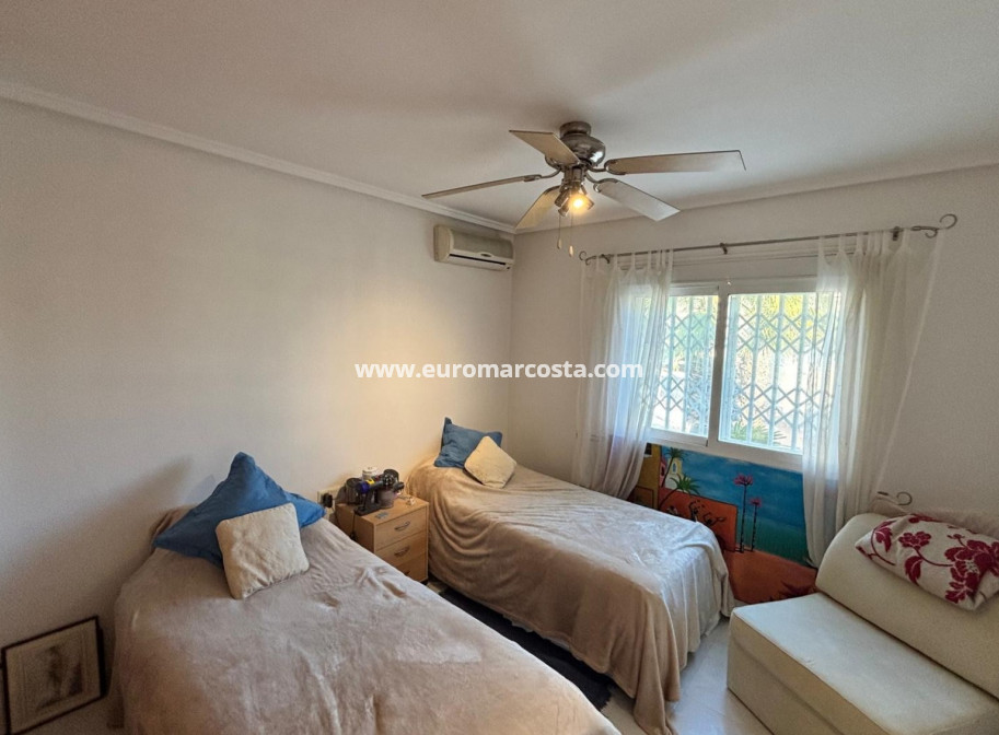 Sale - Villa - Ciudad Quesada