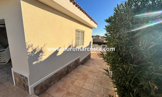 Sale - Villa - Ciudad Quesada
