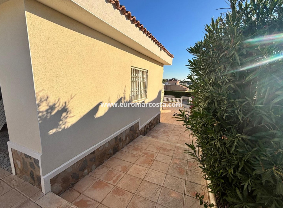 Sale - Villa - Ciudad Quesada