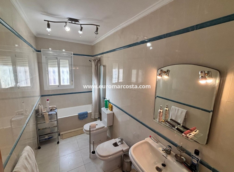 Sale - Villa - Ciudad Quesada