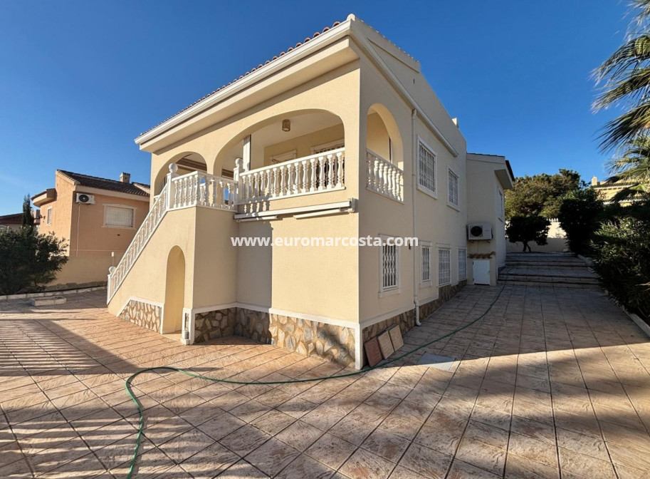Sale - Villa - Ciudad Quesada