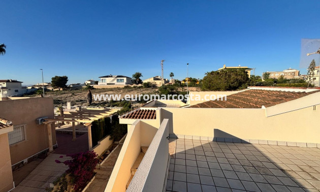 Sale - Villa - Ciudad Quesada