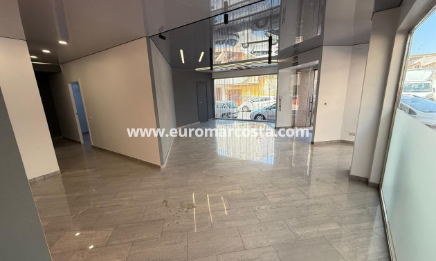 Sale - Commercial - Torrevieja - TORREVIEJA