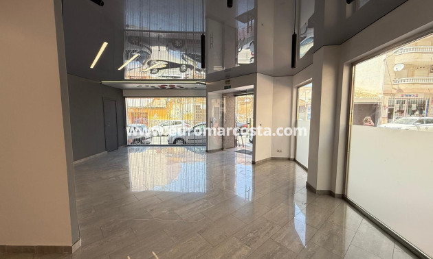 Sale - Commercial - Torrevieja - TORREVIEJA
