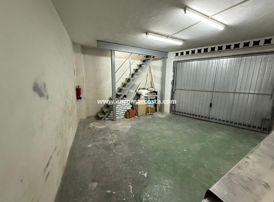 Sale - Commercial - Torrevieja - TORREVIEJA