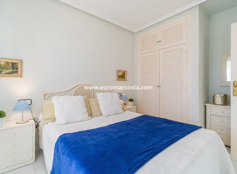 Objekte zum Wiederverkauf - Wohnung - Torrevieja - TORREVIEJA