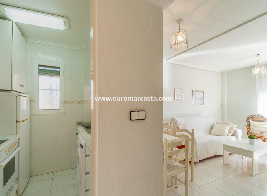 Objekte zum Wiederverkauf - Wohnung - Torrevieja - TORREVIEJA