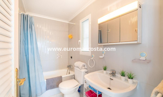 Objekte zum Wiederverkauf - Wohnung - Torrevieja - TORREVIEJA