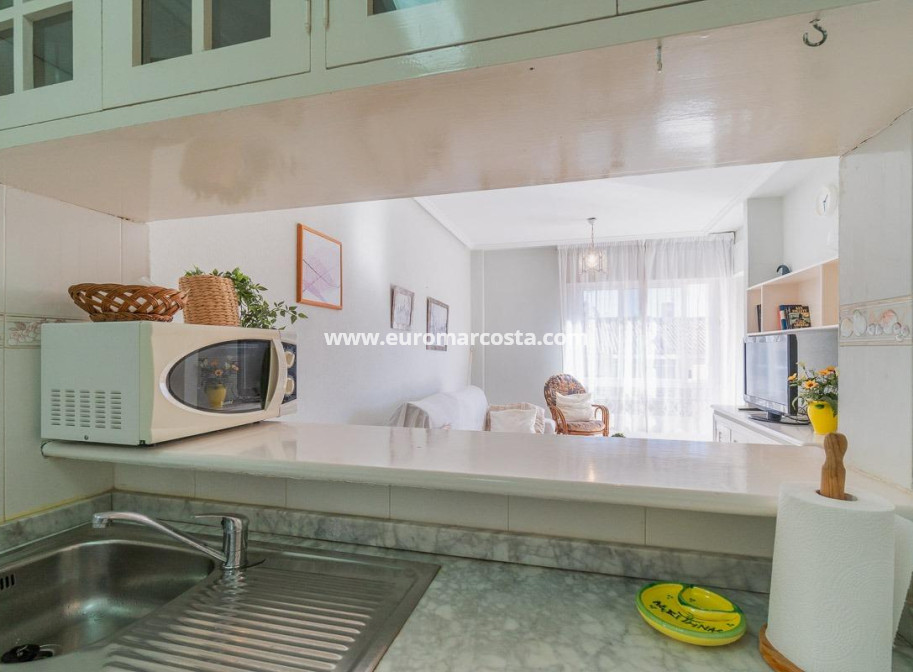 Objekte zum Wiederverkauf - Wohnung - Torrevieja - TORREVIEJA