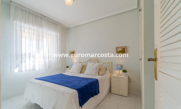 Objekte zum Wiederverkauf - Wohnung - Torrevieja - TORREVIEJA