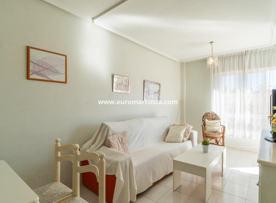 Objekte zum Wiederverkauf - Wohnung - Torrevieja - TORREVIEJA